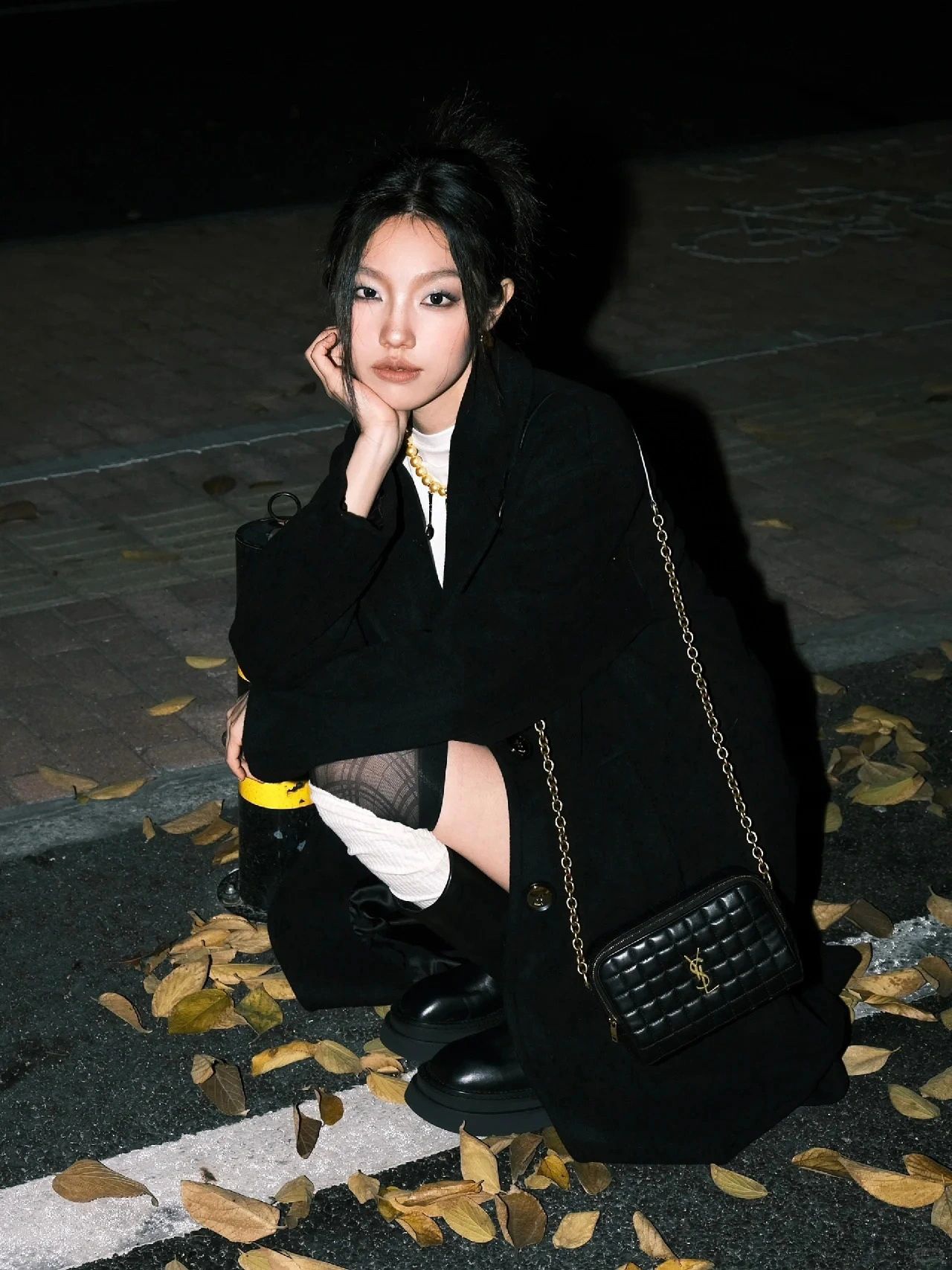 LE CASSANDRE MATELASSÉ CARRÉ Lambskin Camera Bag