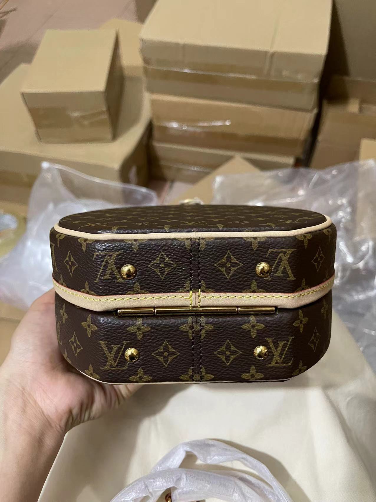 Louis Vuitton M43514 Petite Boite Chapeau Monogram