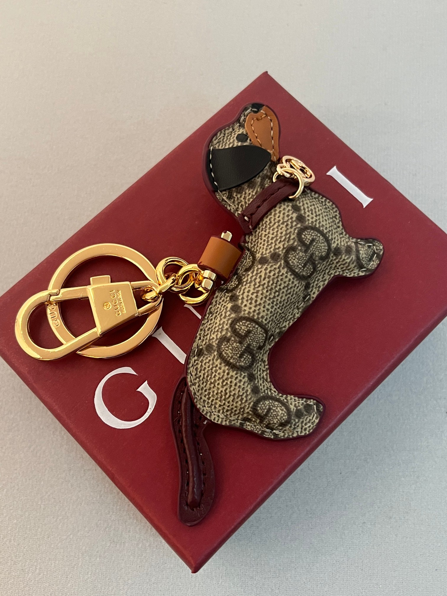 Gucci GG Emblem Cat Charm