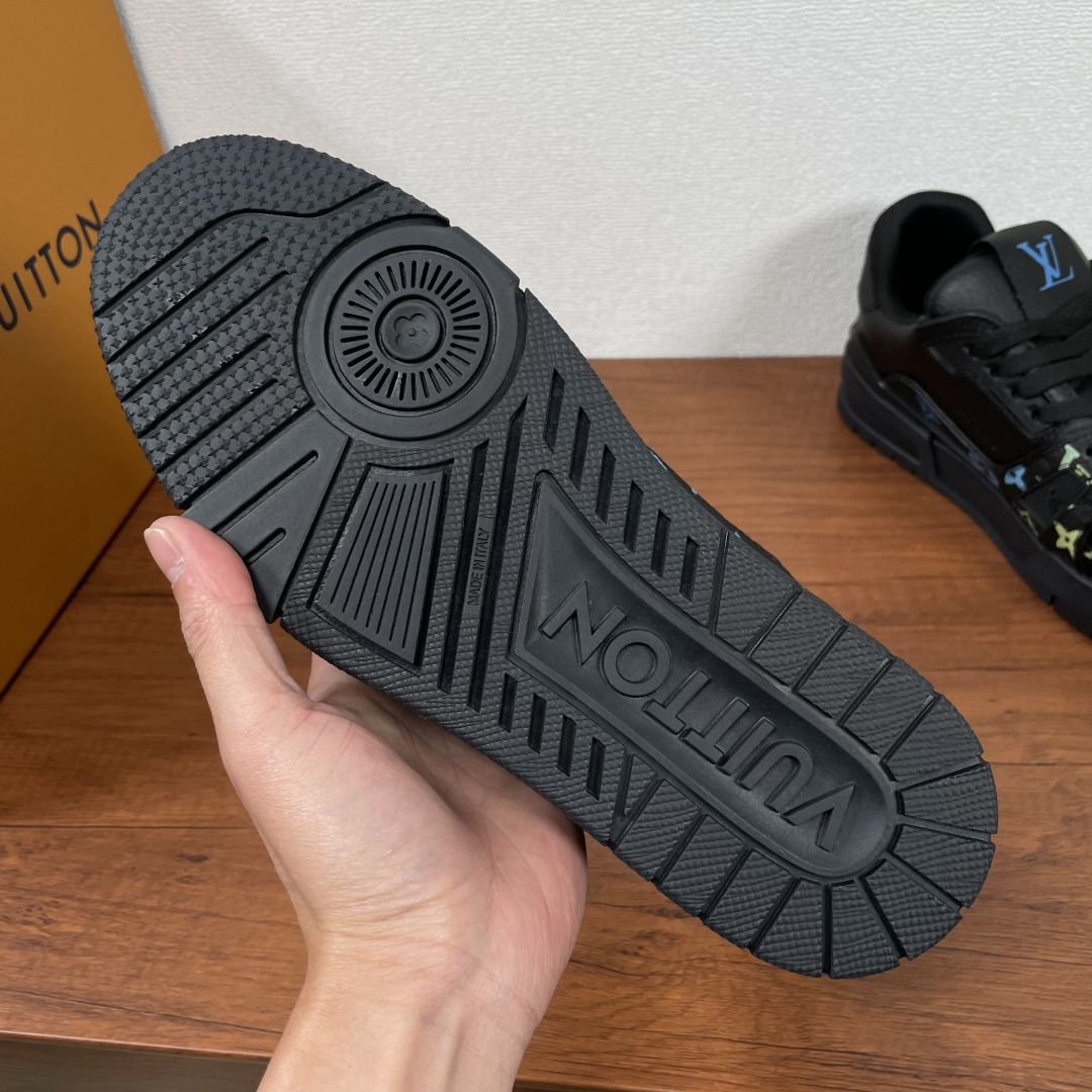 LV x TM TRAINER Sneakers