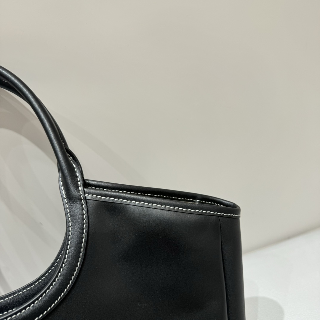 Miu Miu Ivy tote bag