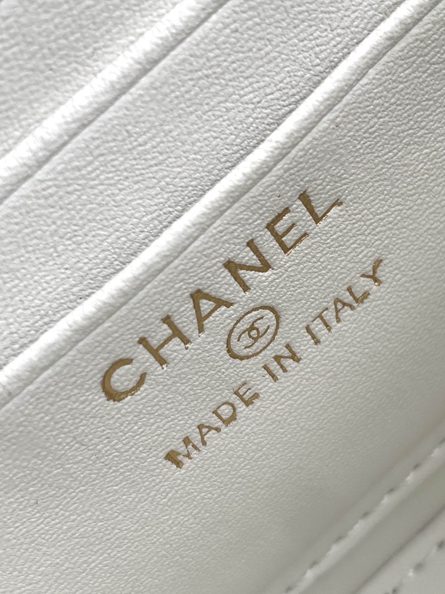 chanle Love makeup small lipstick box