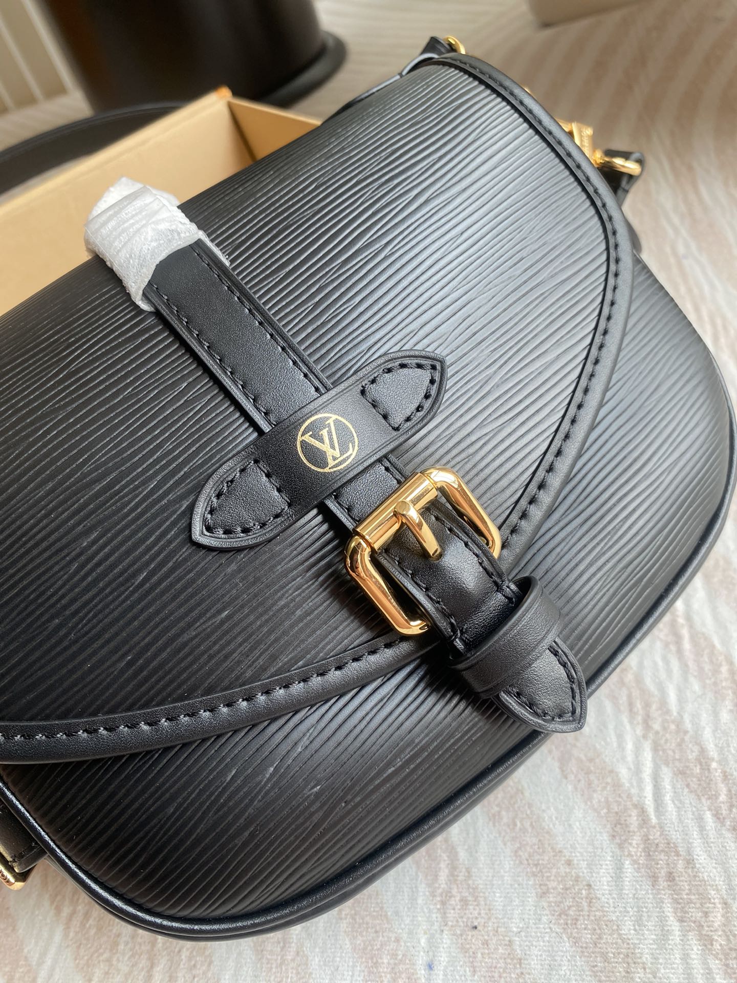 Louis Vuitton Black M23469 Saumur BB