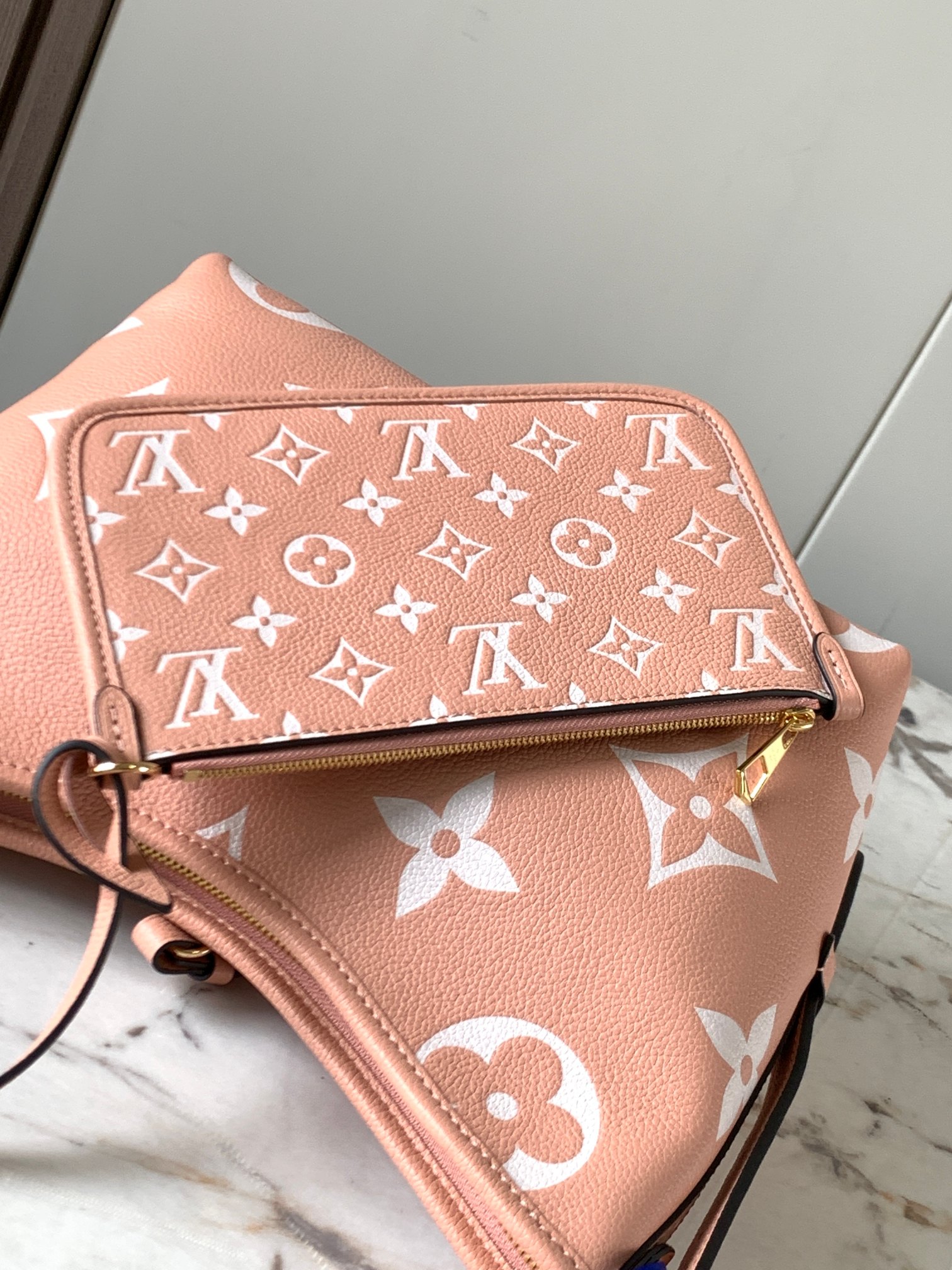 Louis Vuitton M46298 CarryAll PM Pink