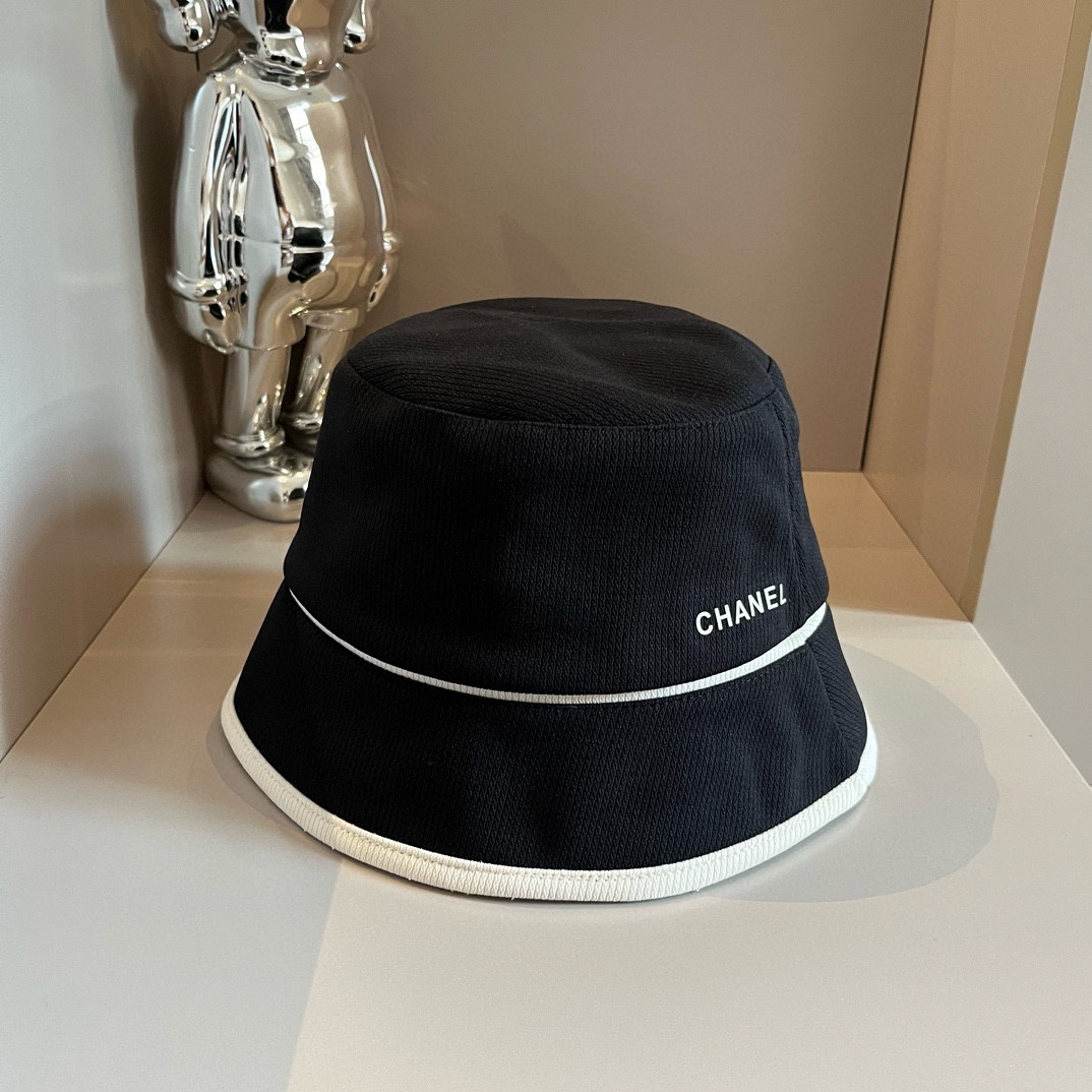Chanel new bucket hat-Black