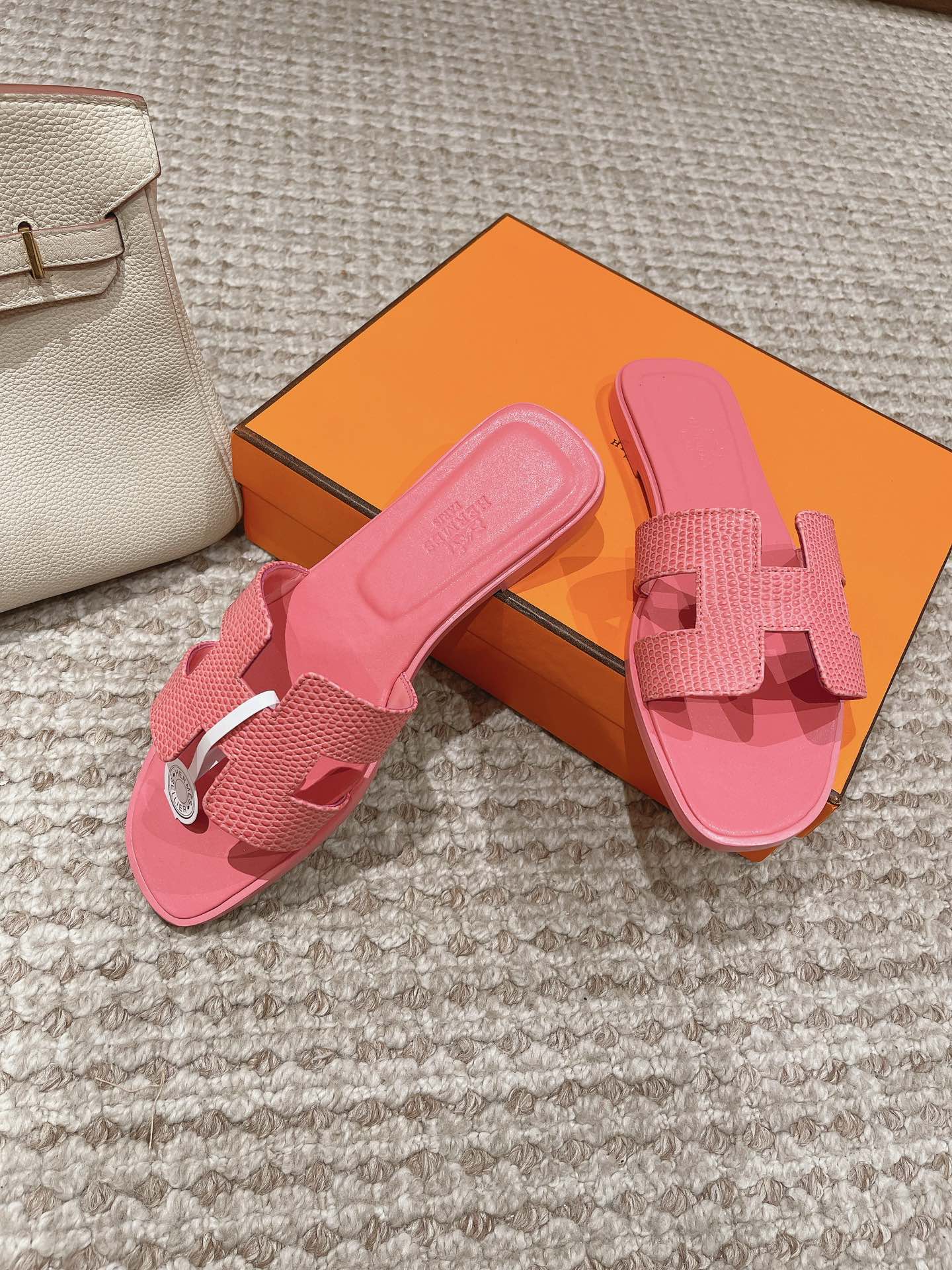 Hermès lizard print sandals-pink