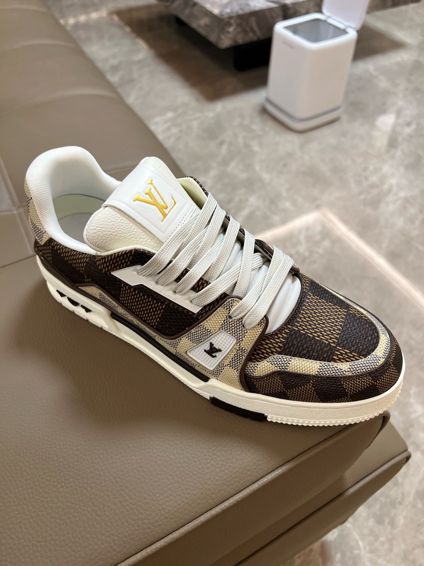 LV Trainer – Brown Damier Pattern