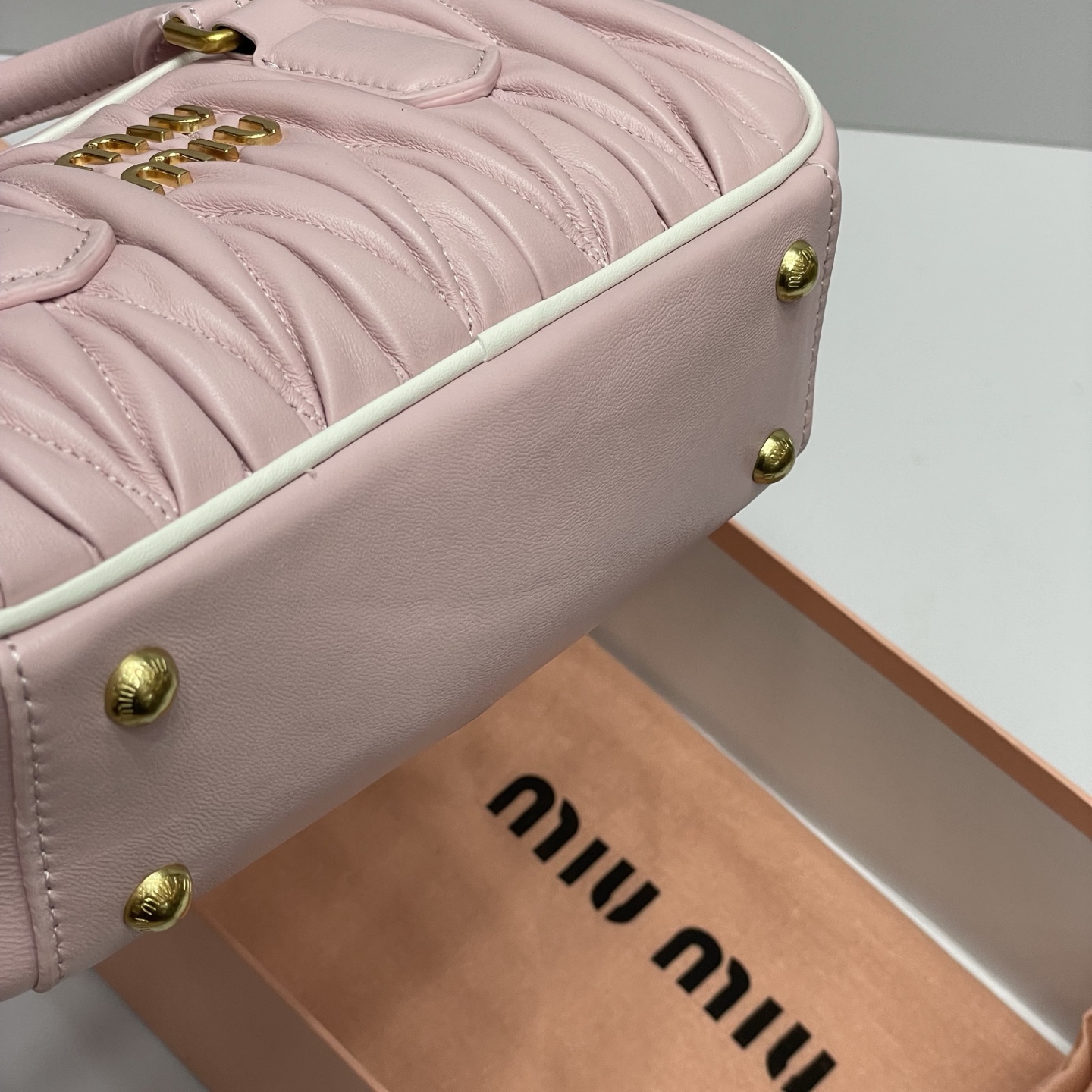 MIU MIU New Baguette Bag