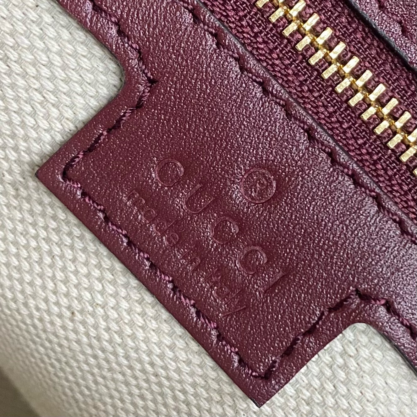 Gucci 73 small bucket bag