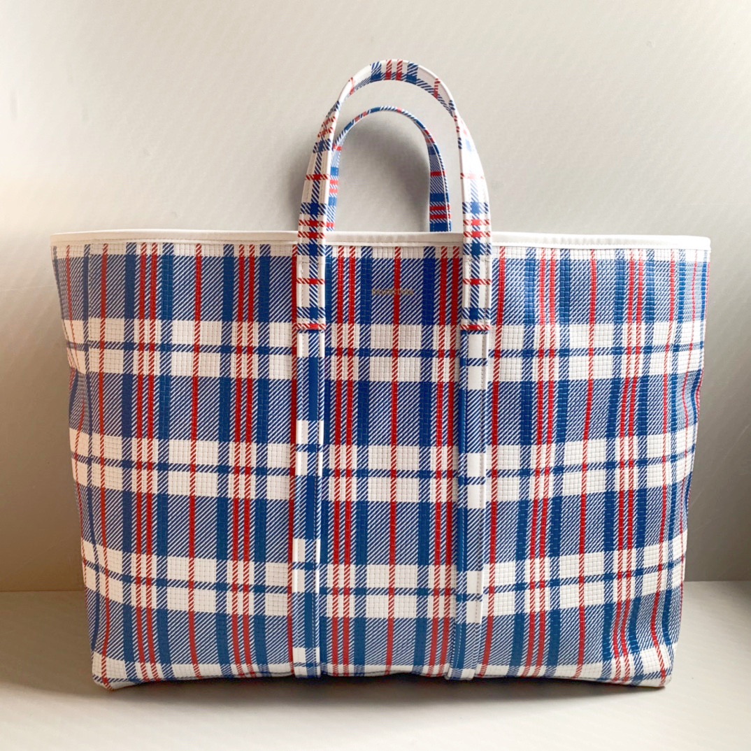 𝗕a𝗹𝗲𝗻𝗰𝗶𝗮𝗴𝗮 New Tote Bag