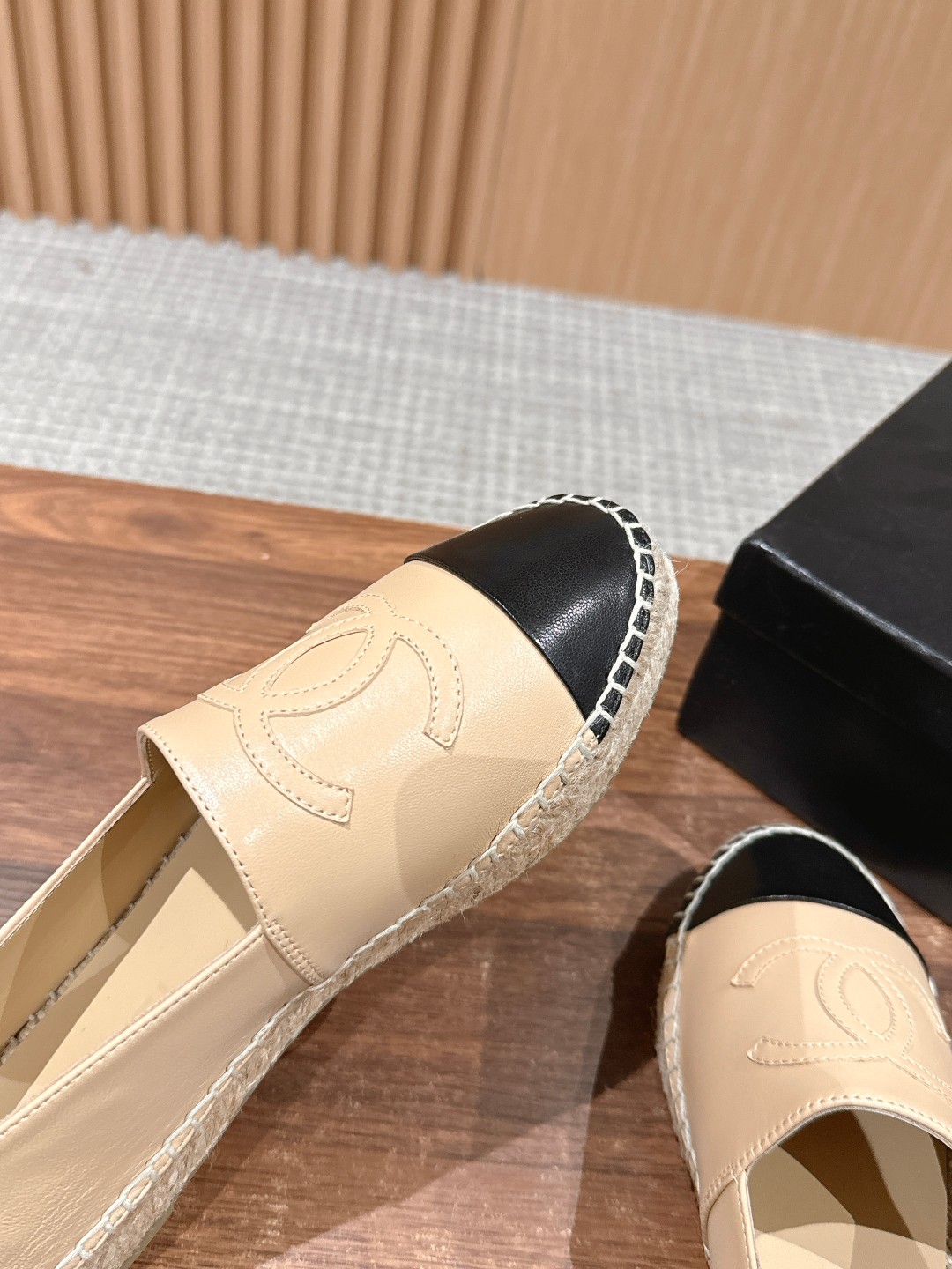 Chanel Espadrilles-Beige