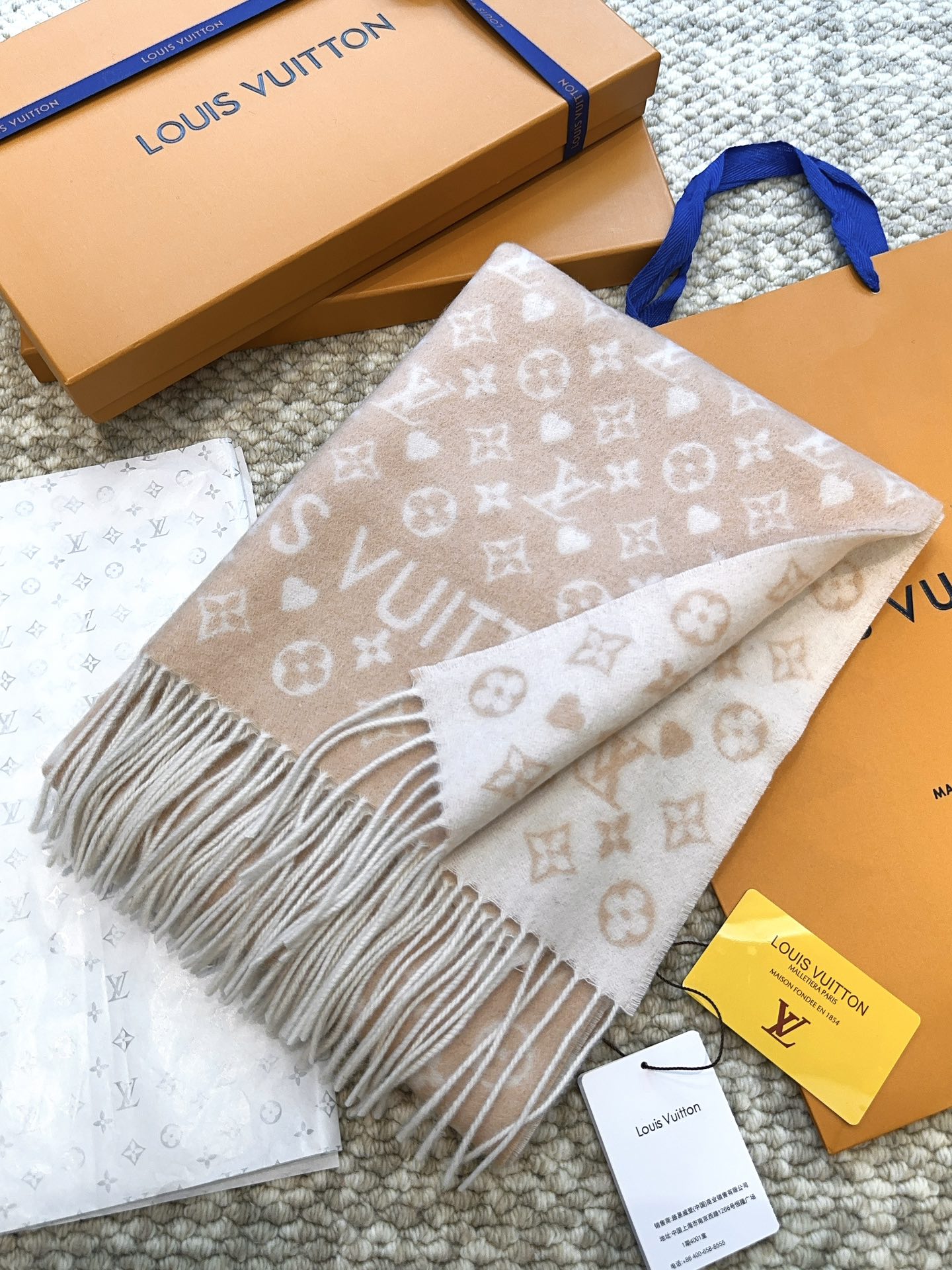 LV another autumn and winter scarf