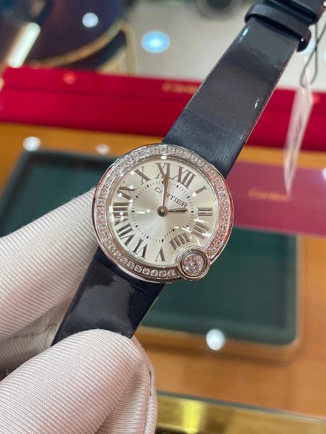 Cartier Confession balloon