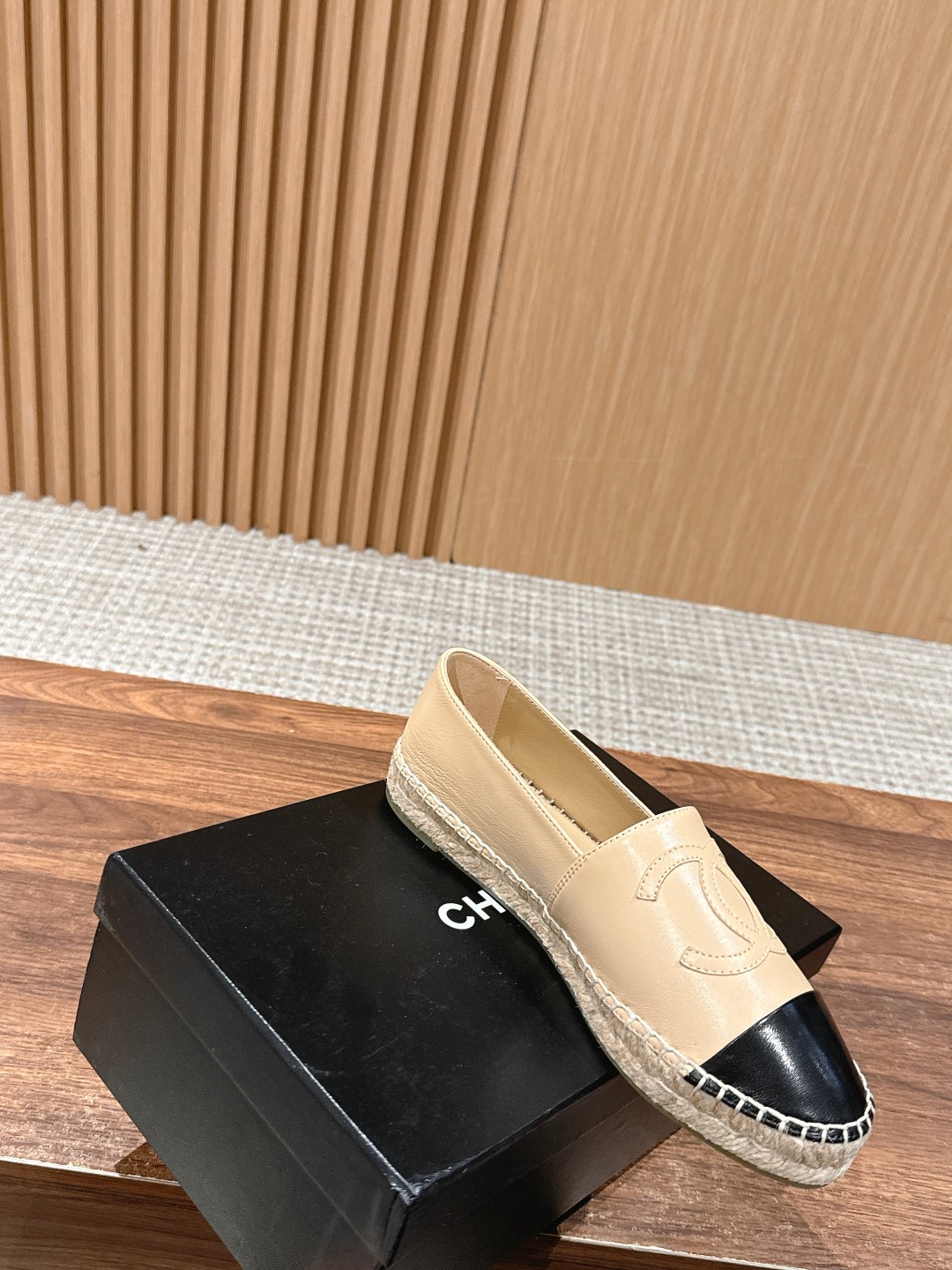Chanel Espadrilles-Beige