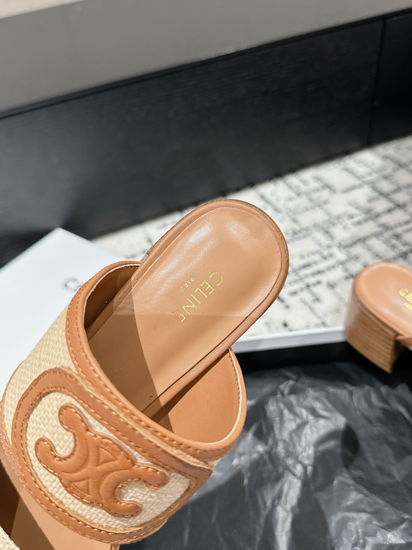 CELINE Flat Logo Slide Sanda