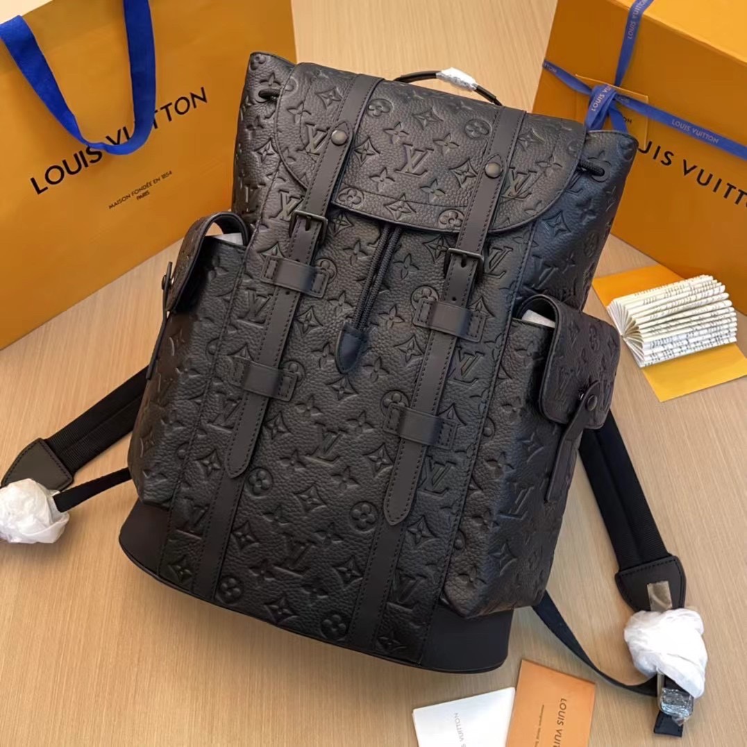 Louis Vuitton Monogram Taurillon Leather M55699 Christopher MM