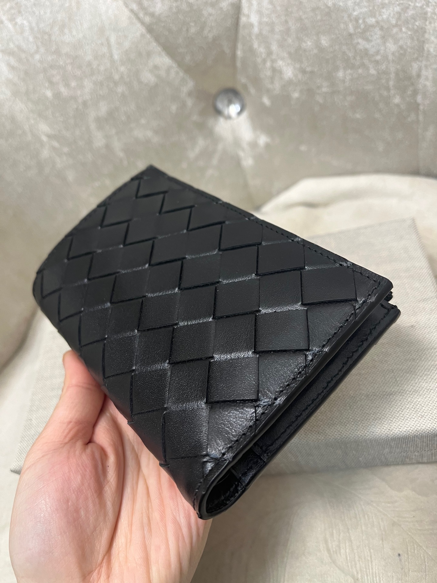 BV-Medium Intrecciato Bi-Fold Zip Wallet