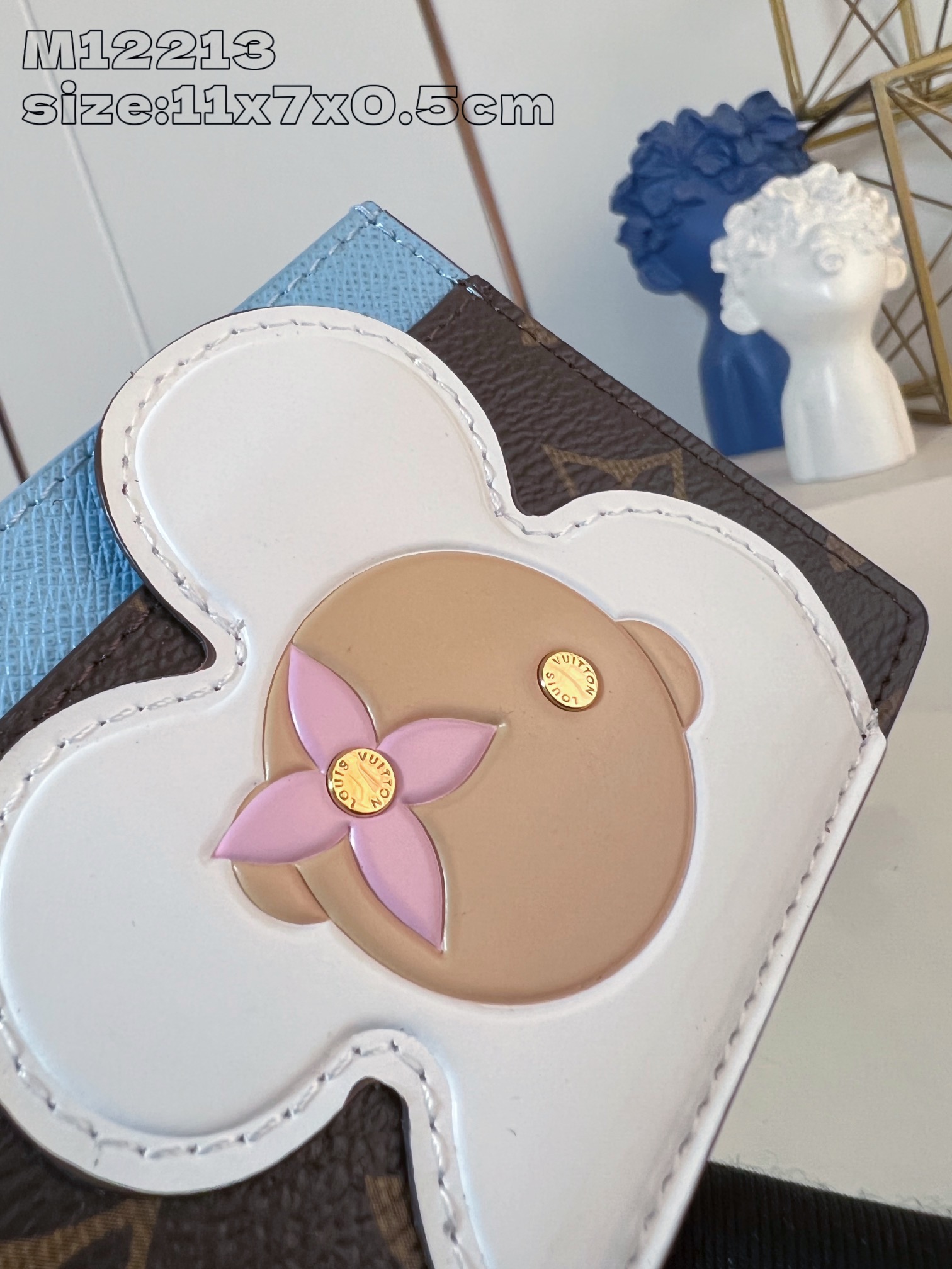 LV-M12213-Business card holder