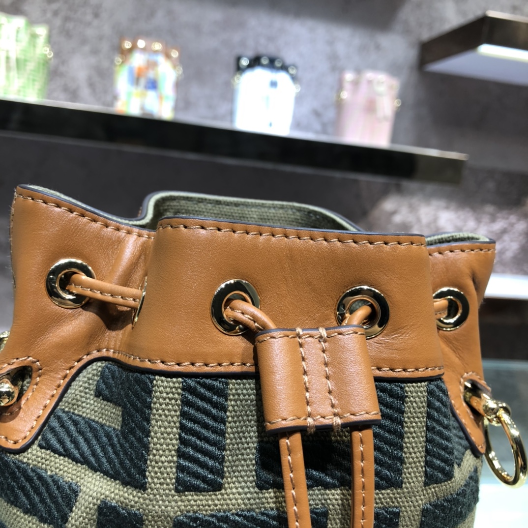 FENDI-Classic Denim FF Logo Embroidered Bucket Bag