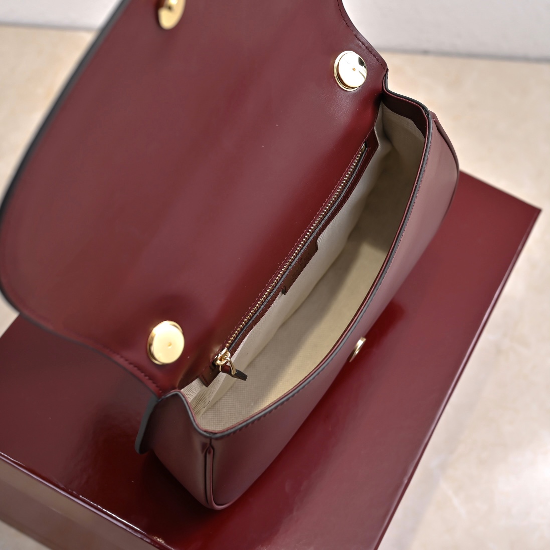 Gucci Blondie Top Handle Bag