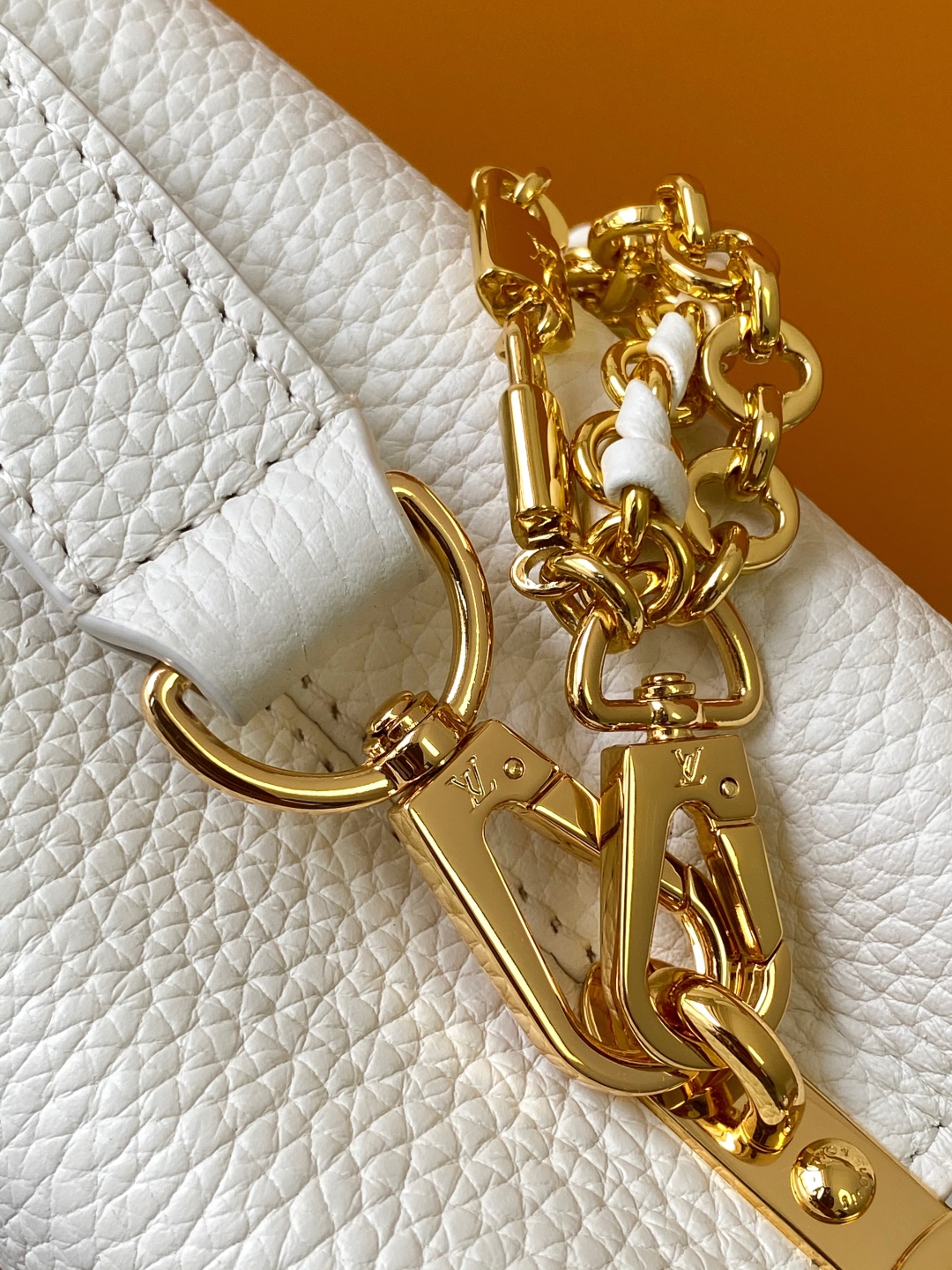 LV M12345 Capucines BB