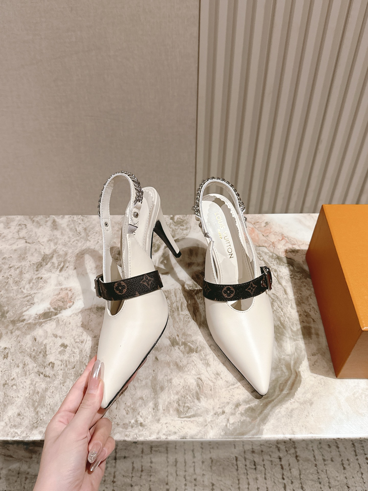 LV New Arrival – Spring/Summer Mary Jane Shoes