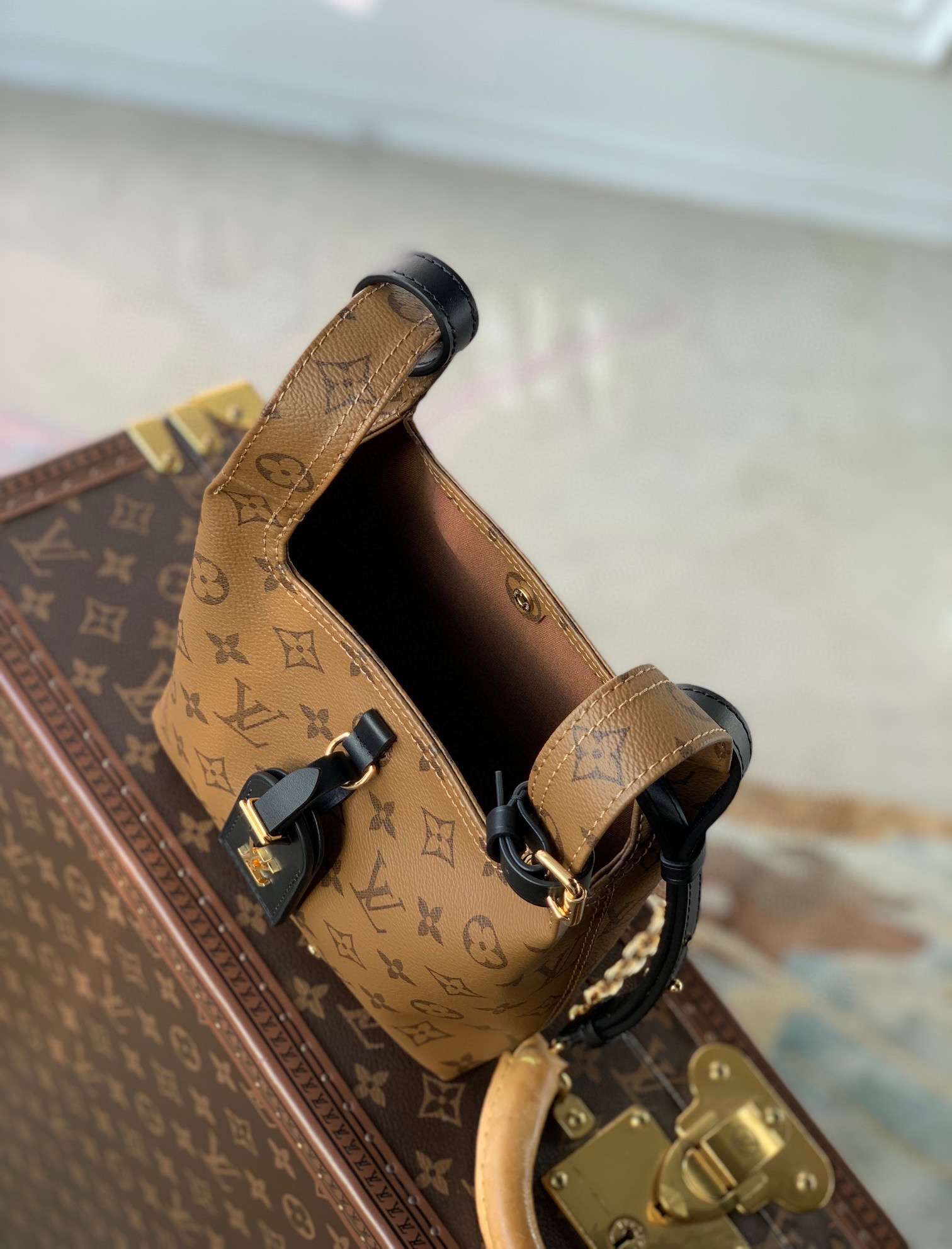 LV M46816 Atlantis BB
