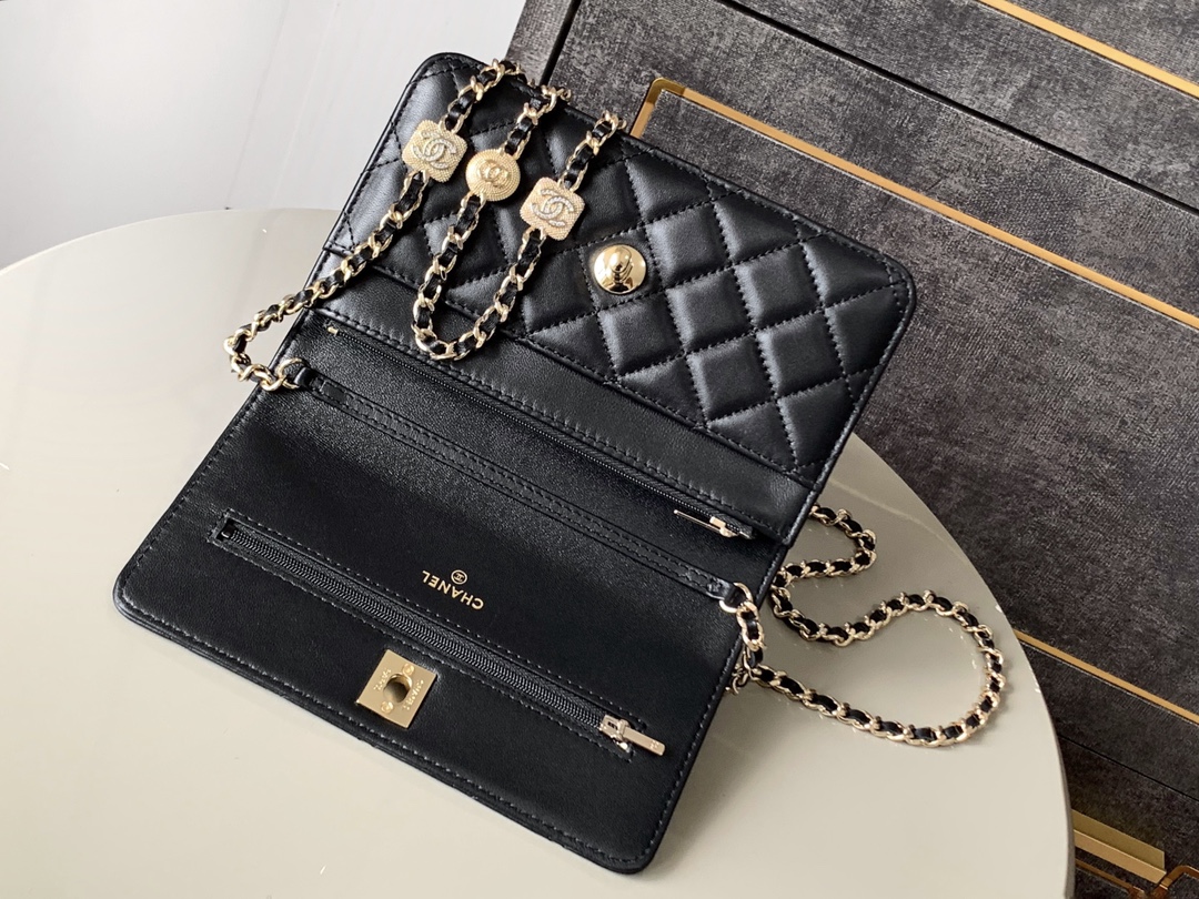 CHANEL relief diamond 24K