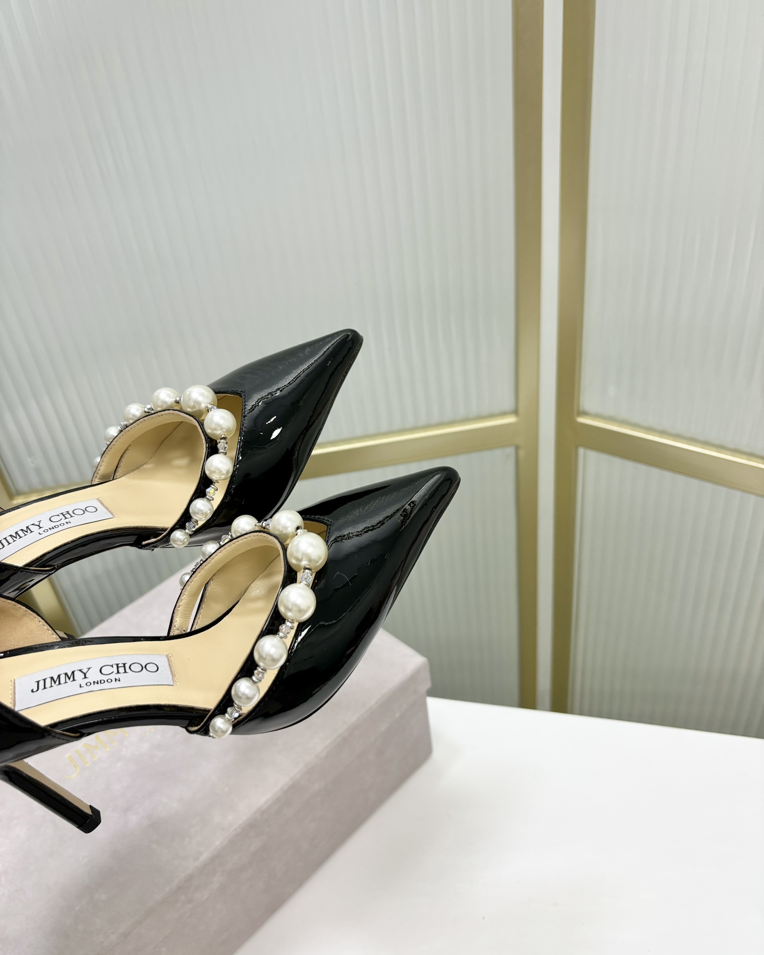 Jimmy choo Temperament and versatile hollow high heels
