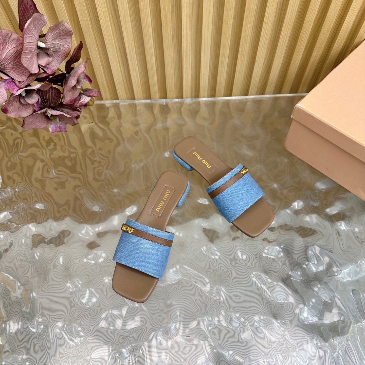 MIU MIU Bow-Embellished Slides