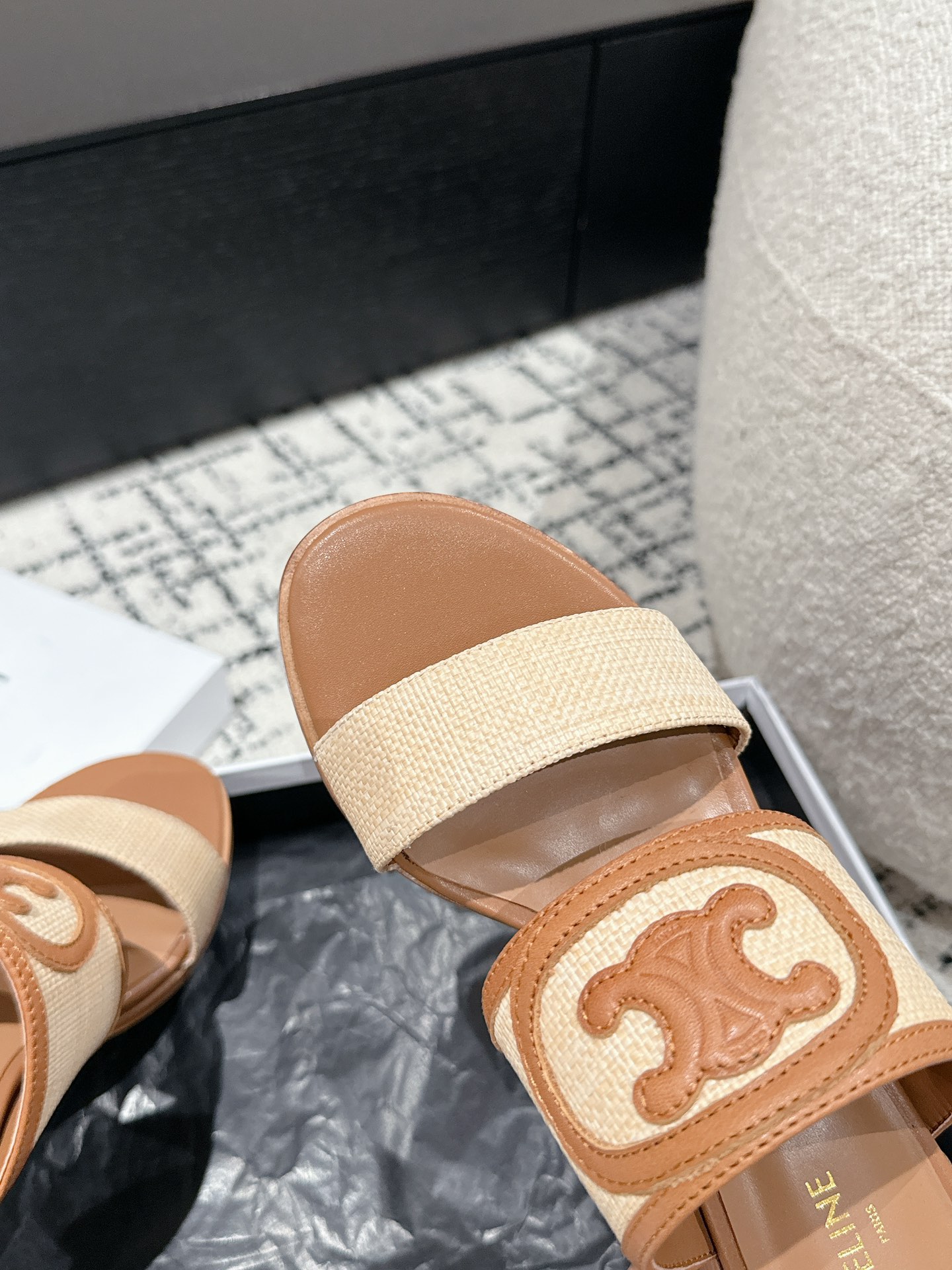 CELINE Flat Logo Slide Sanda