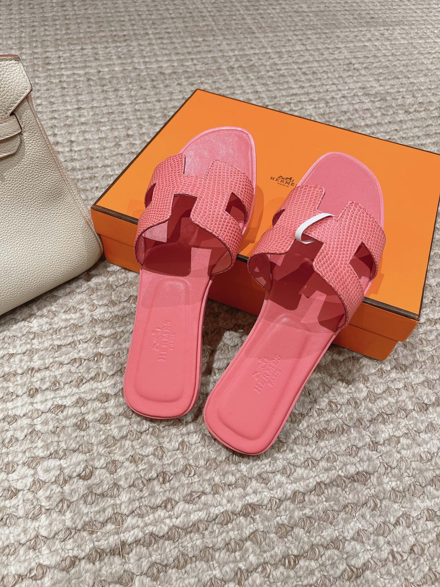 Hermès lizard print sandals-pink