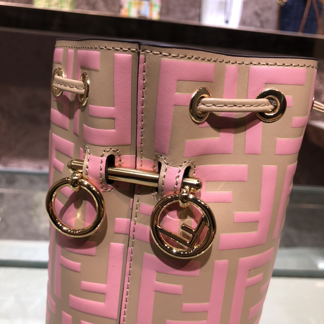 FENDI-Calfskin FF Logo Bucket Bag-Pink