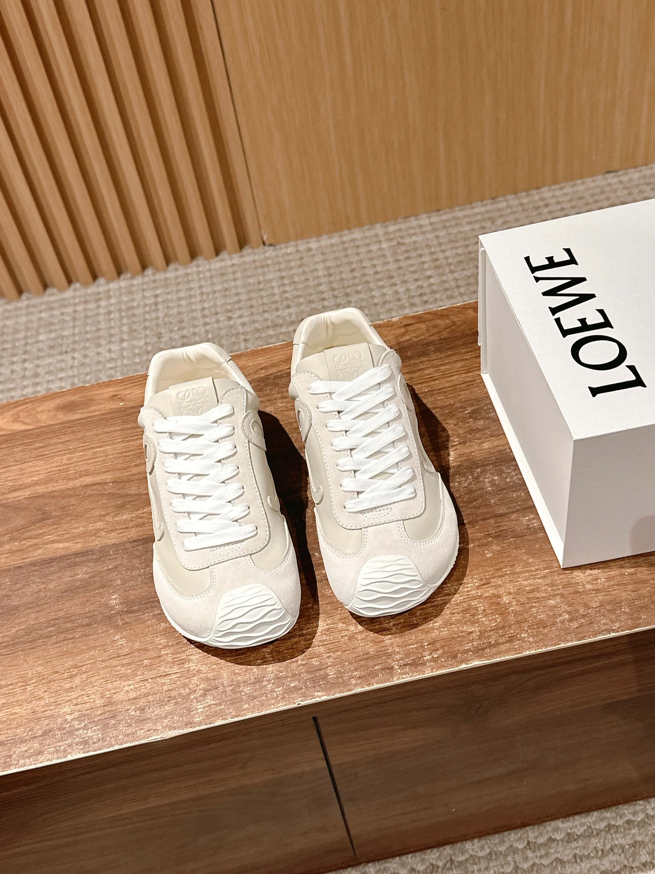 Loewe Ballet Runner 2.0 in soft calfskin