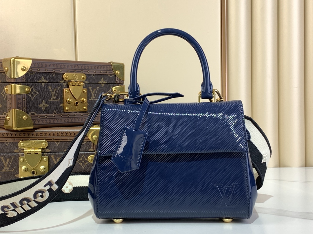 LV Cluny Mini NAVY