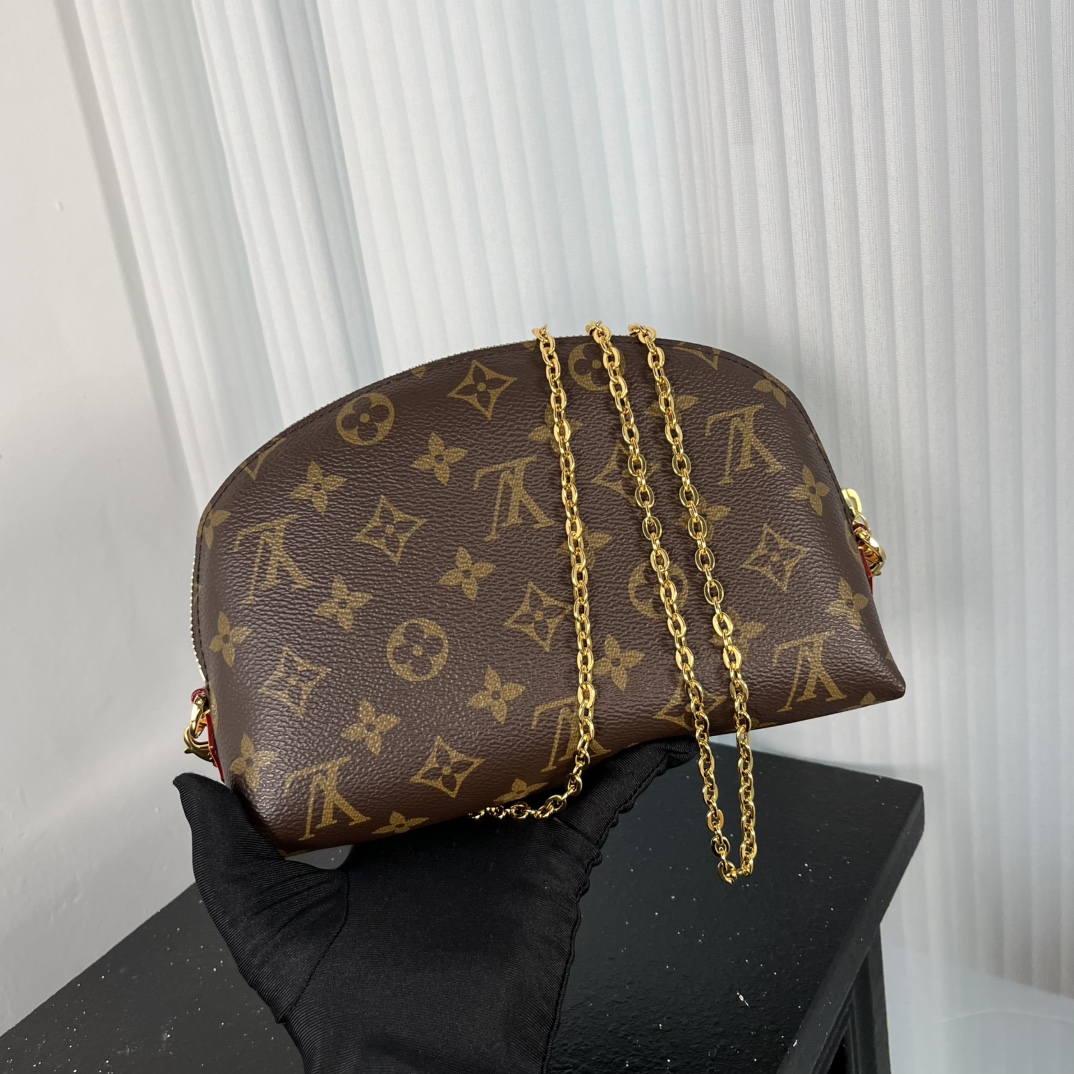 LV Cosmetic Pouch MM