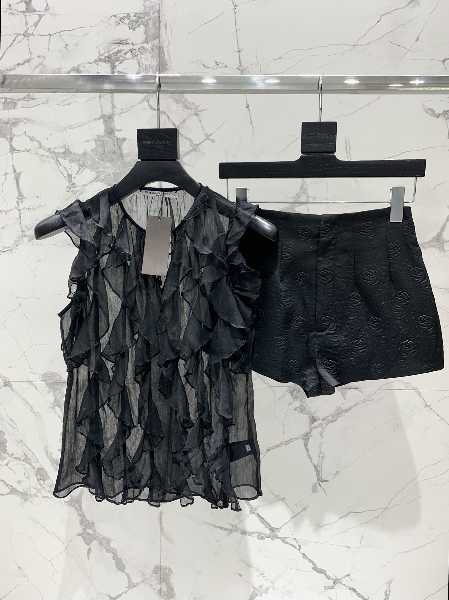 Ermanno Scervino Ruffled Sleeveless Fly Top