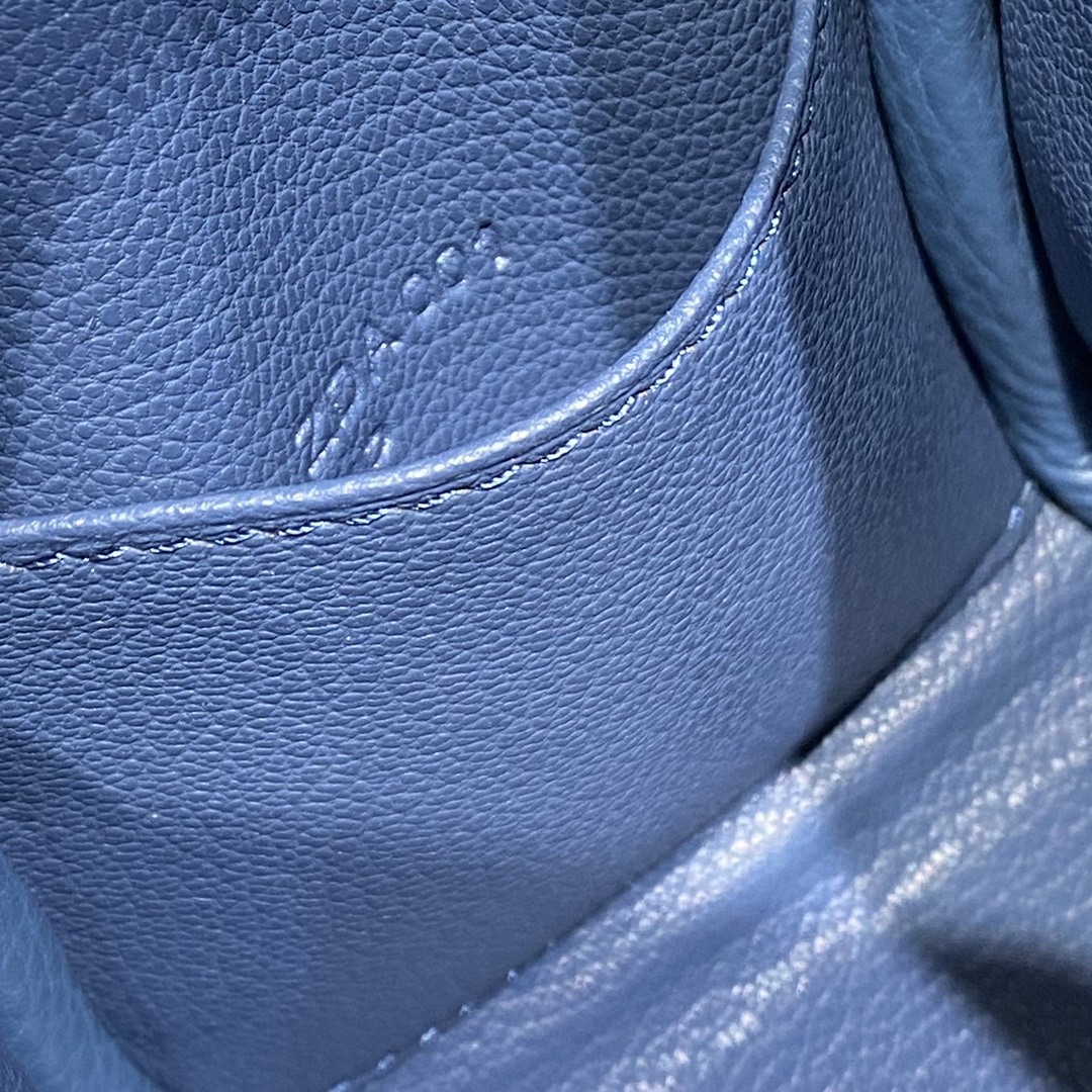 Hermès 𝐌𝐢𝐧𝐢 𝐋𝐢𝐧𝐝𝐲-Agate Blue