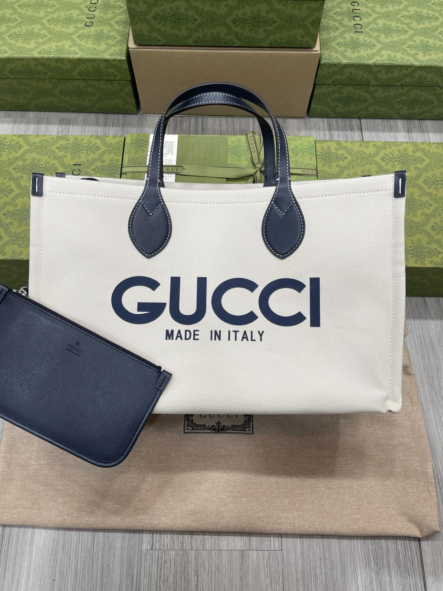 Gucci White Bag (Special Promotion)