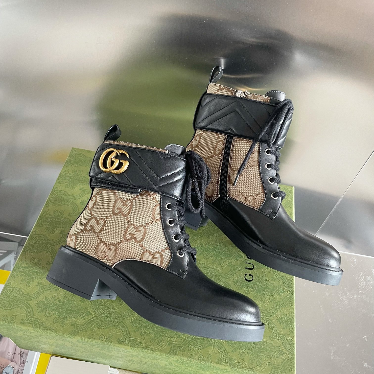 Gucci boots