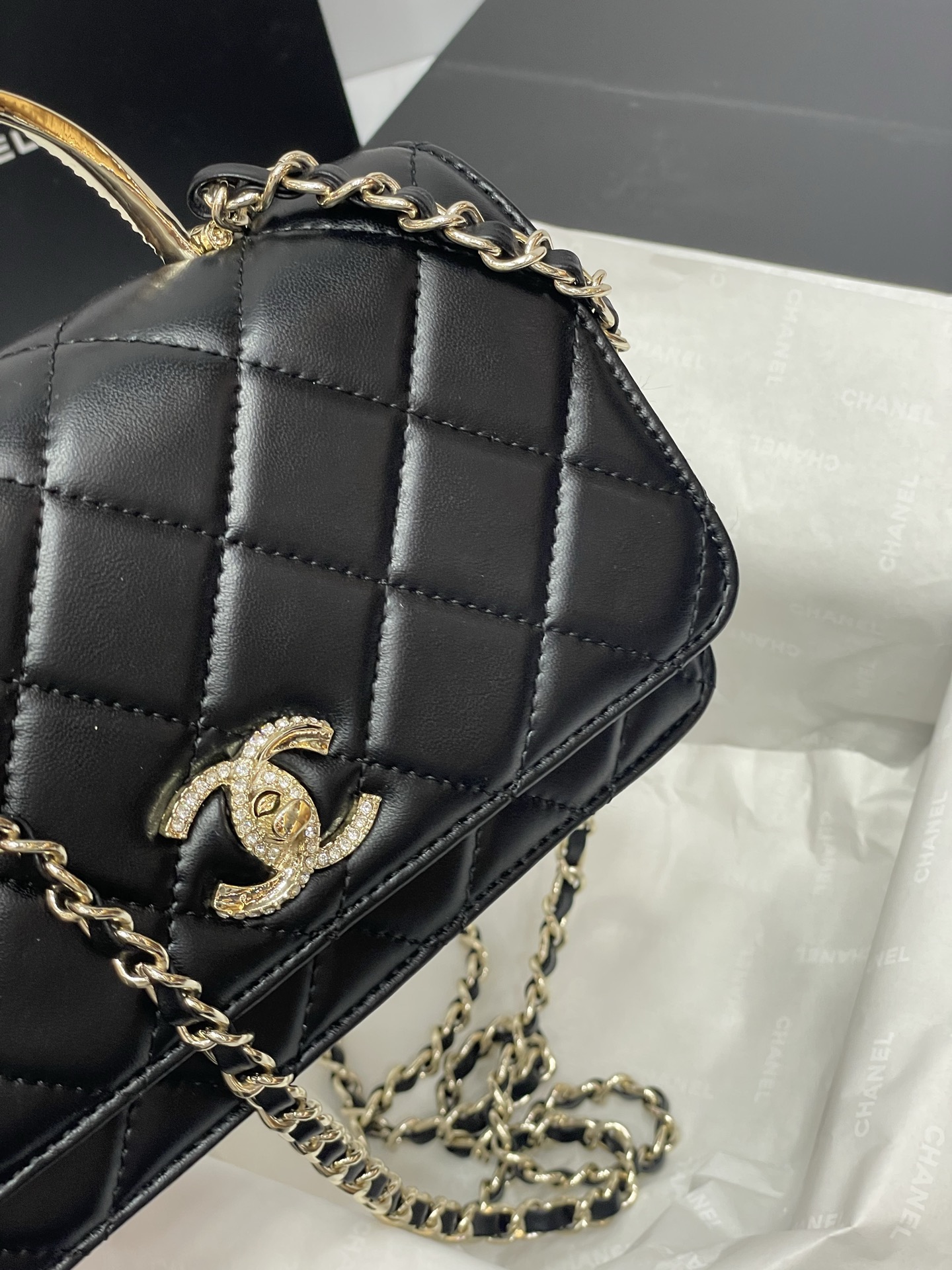 Chanel-Purse with handle