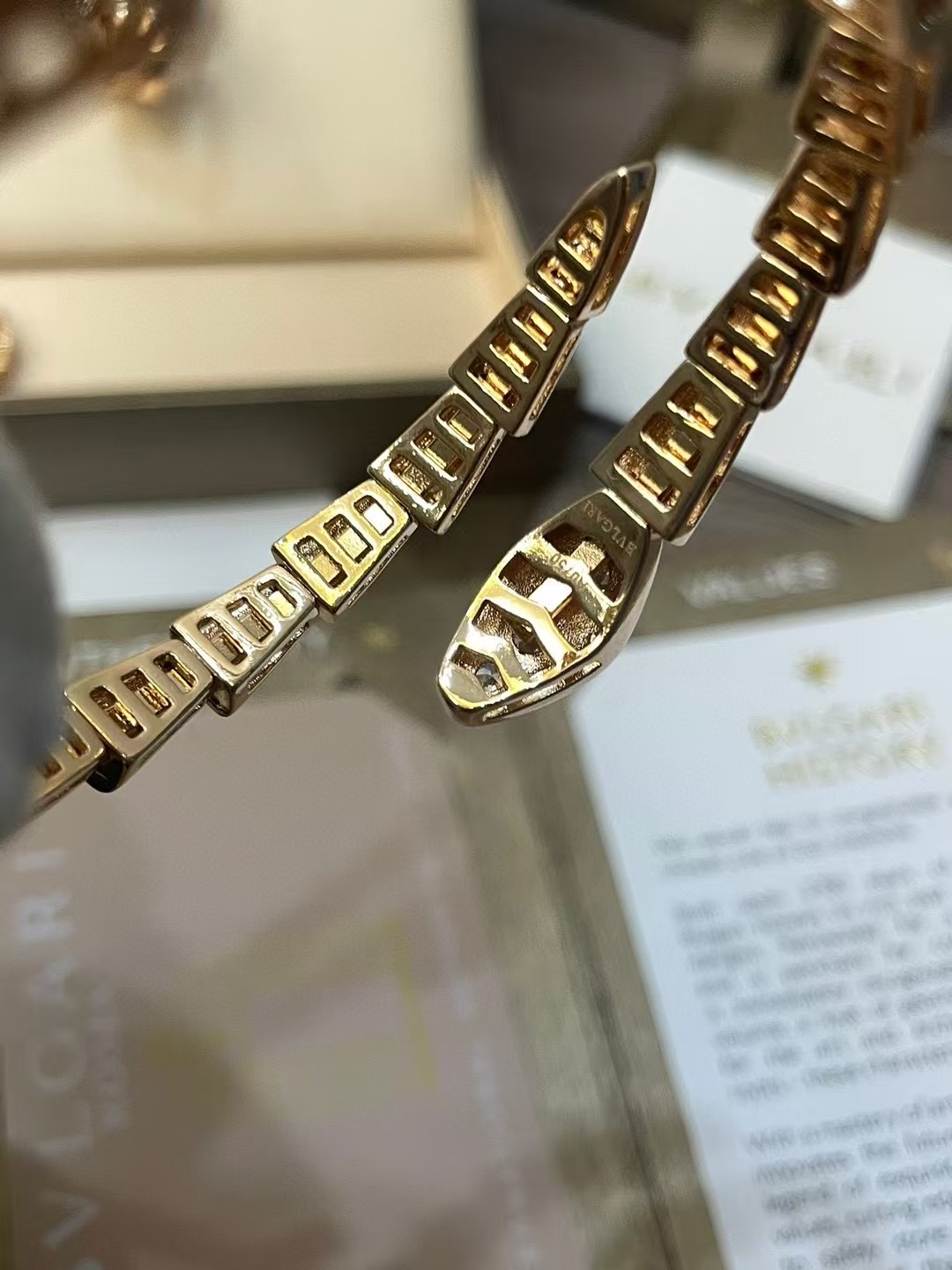 Bvlgari DIVAS’ DREAM Serpentine Bone Set