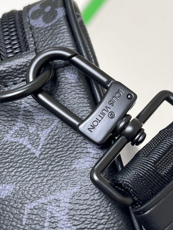 Louis Vuitton M46955 Alpha Messenger Monogram Eclipse