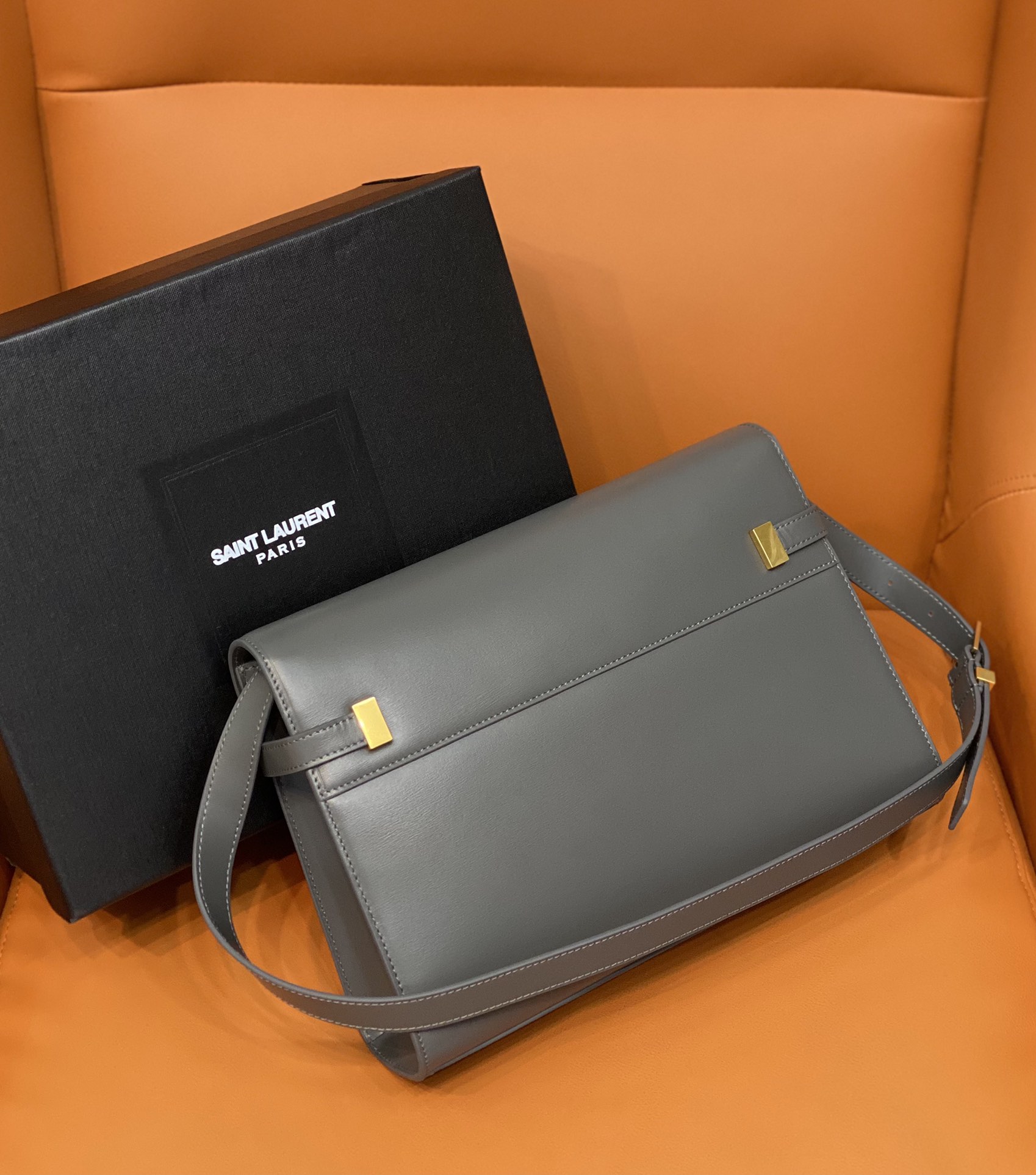 Saint Laurent Manhattan Baguette Bag