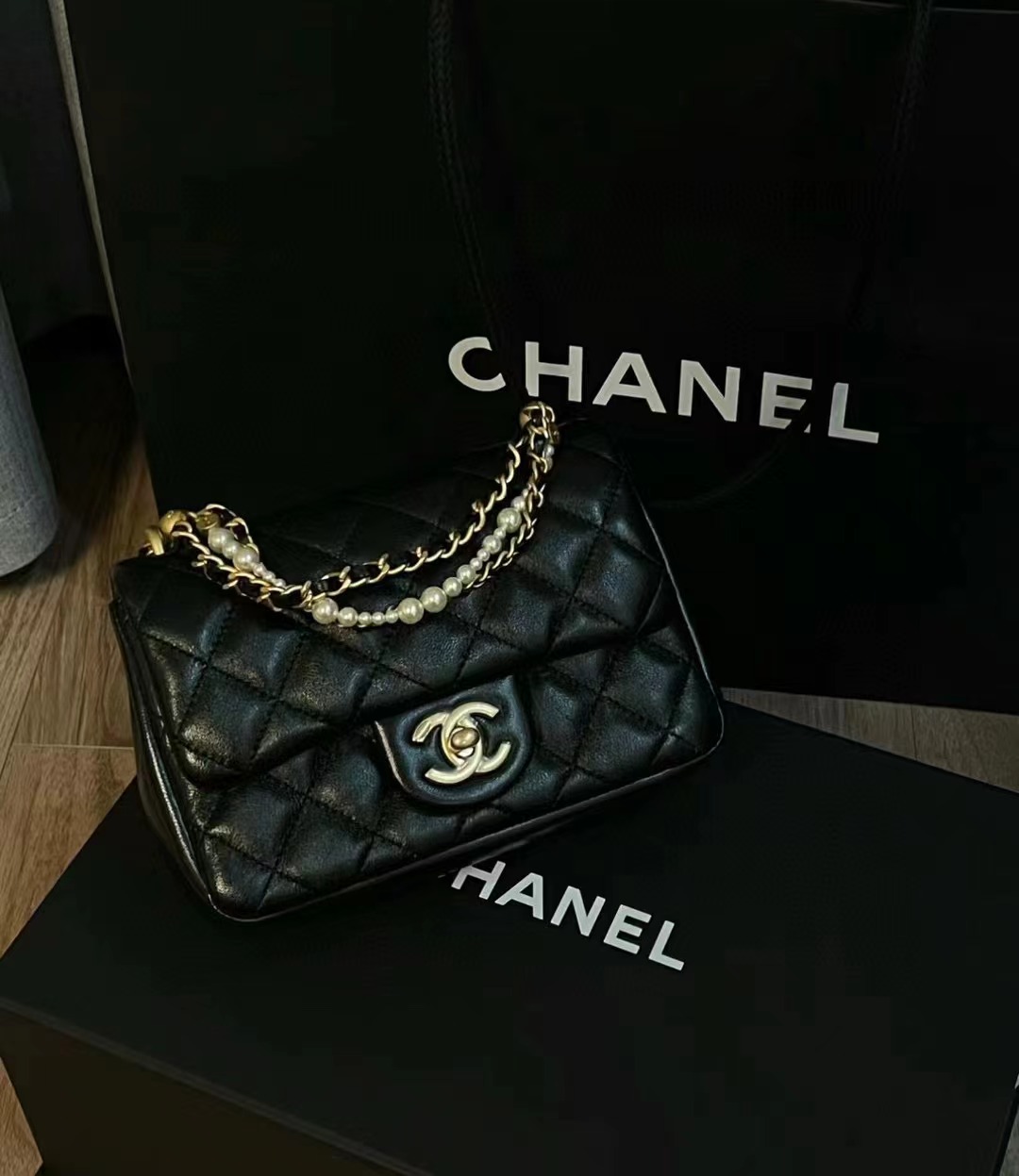 Black new pearl mini cf chain bag