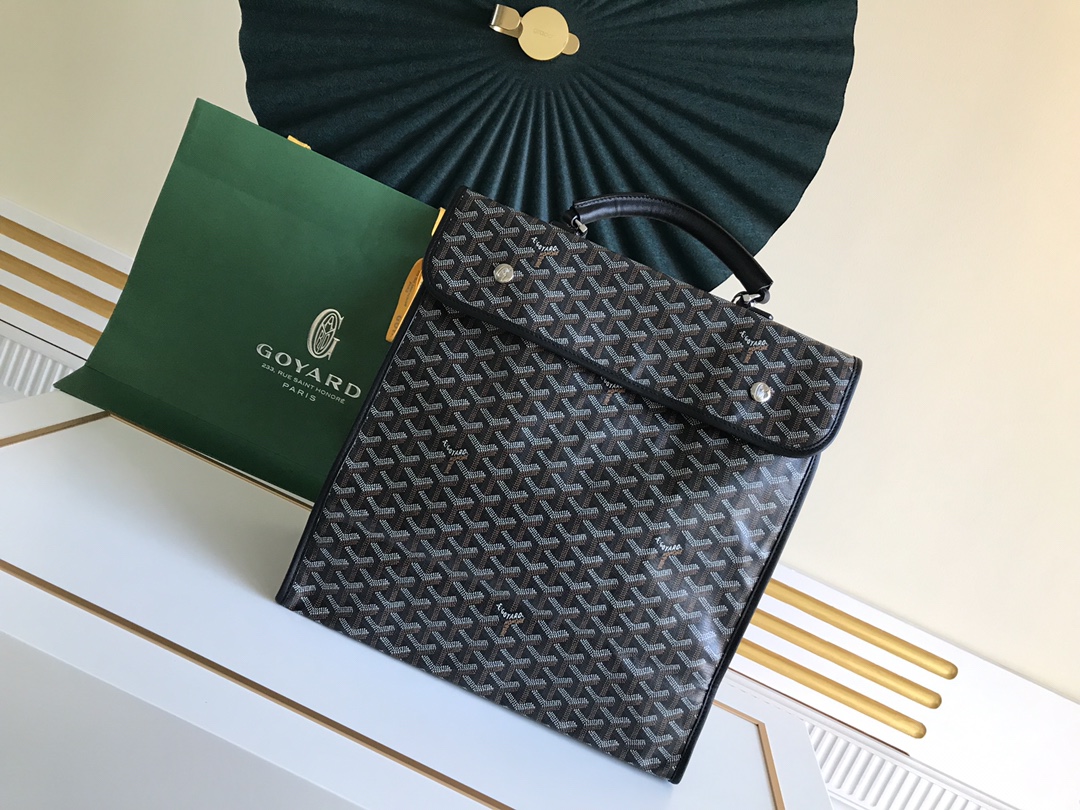 Goyard Saint Léger Bag