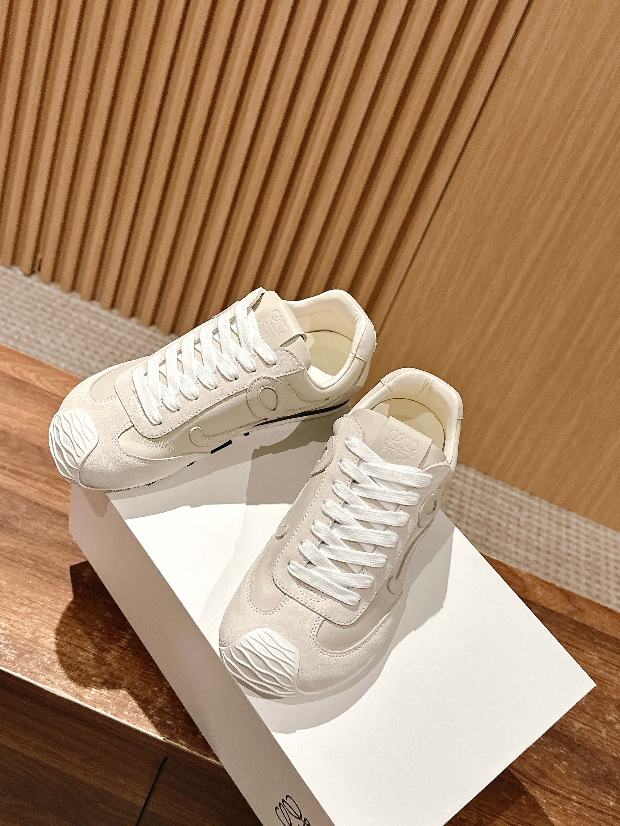 Loewe Ballet Runner 2.0 in soft calfskin