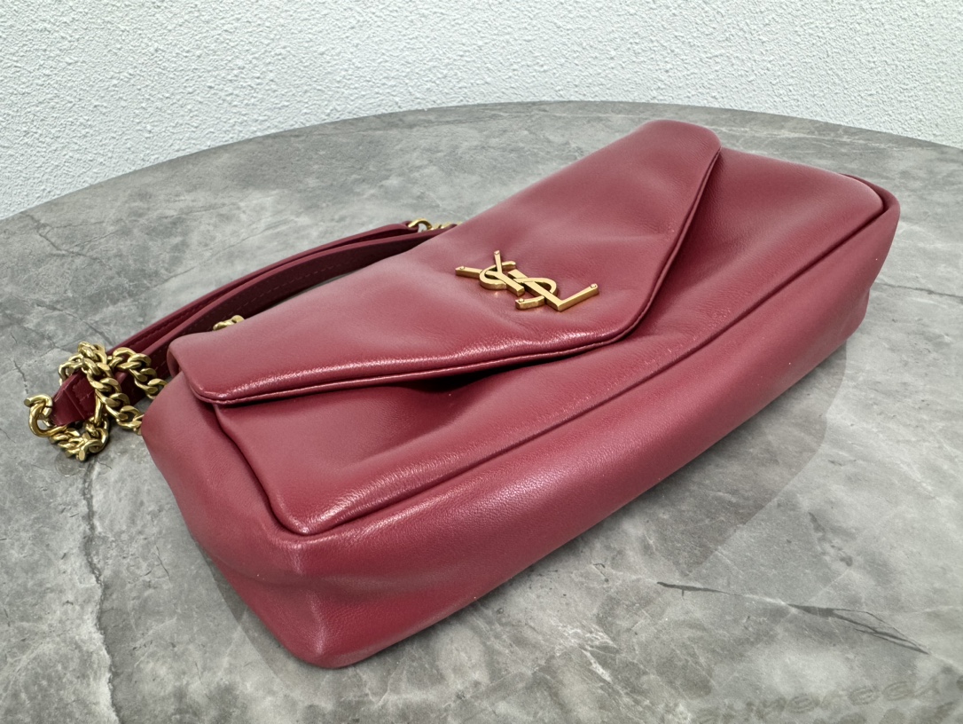 CALYPSO small in plunged lambskin