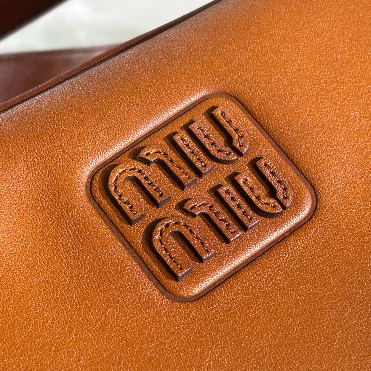 MIUMIU Leather top-handle bag -Cognac