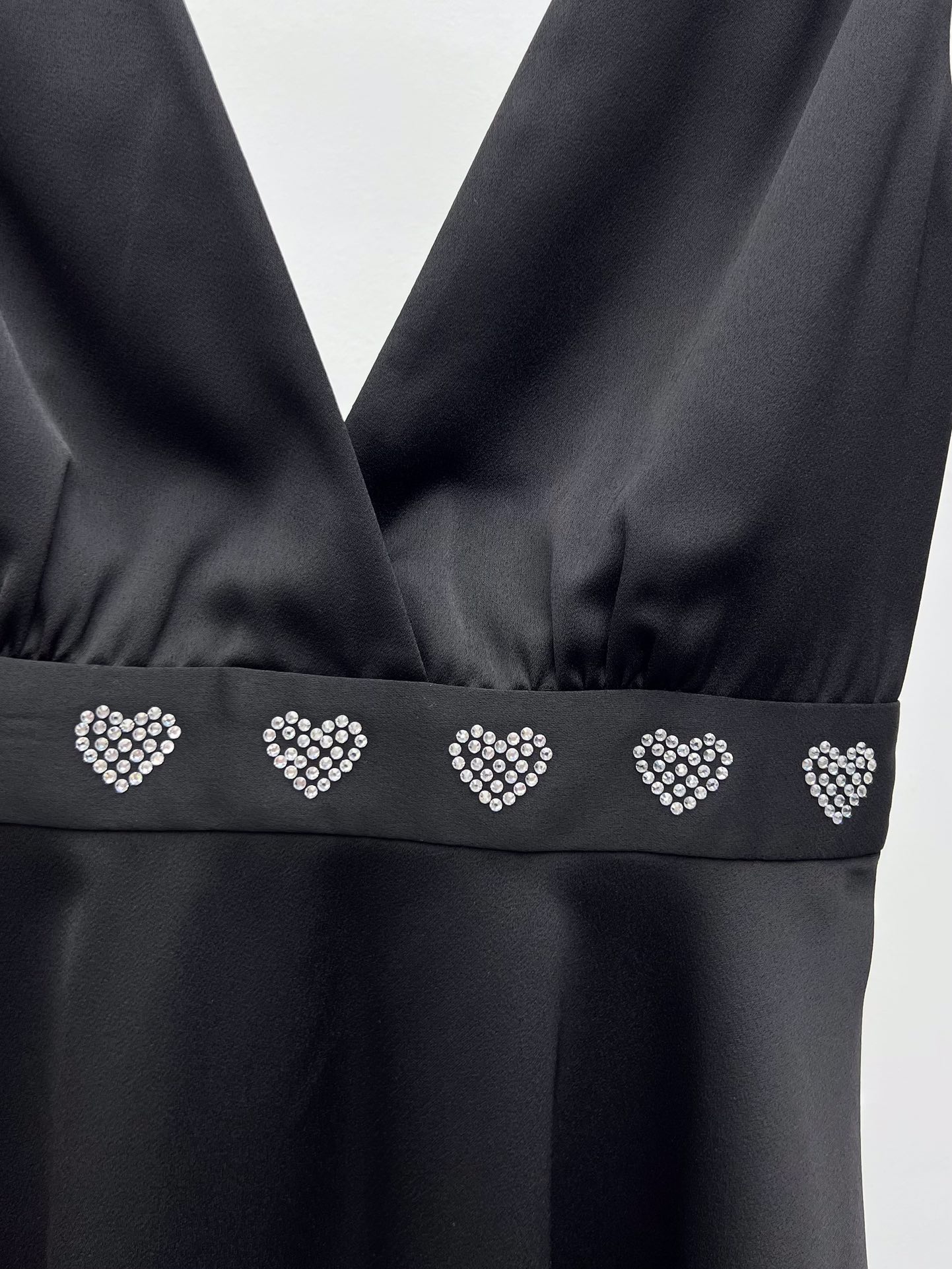 Chiara Ferragni-Inspired V-Neck Rhinestone Black Dress